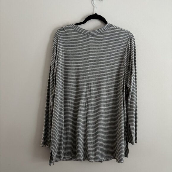 Lane Bryant Wmn Plus 18/20 Gray/White Striped Button Up Lightweight Cardigan NWT - Picture 11 of 11